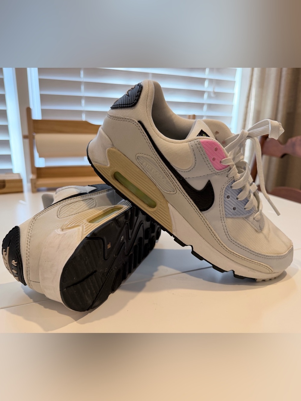 Women’s Nike Air Max 90 Summit Multi-Color Pastel Sneakers Shoes size 9